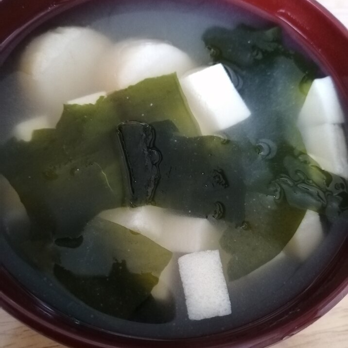 お豆腐ワカメお麩の味噌汁